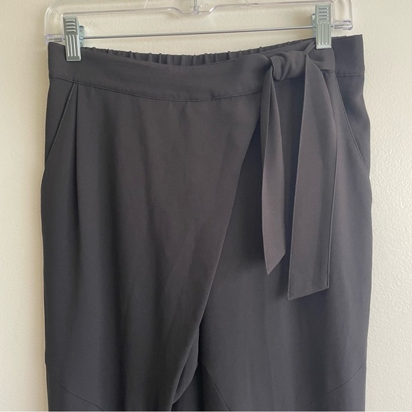 St. John crepe tie wrap bow crepe pants pull on black size 2 office luxury solid - Picture 4 of 13